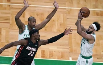 电子竞技赌博-回合制东决令人抓狂！天王山之战轮到热火赢球？