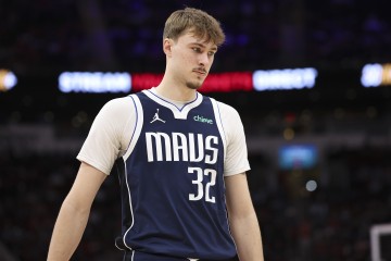 电子竞技赌博-状态太一般！弗拉格半场5中2仅拿到6分6板1助